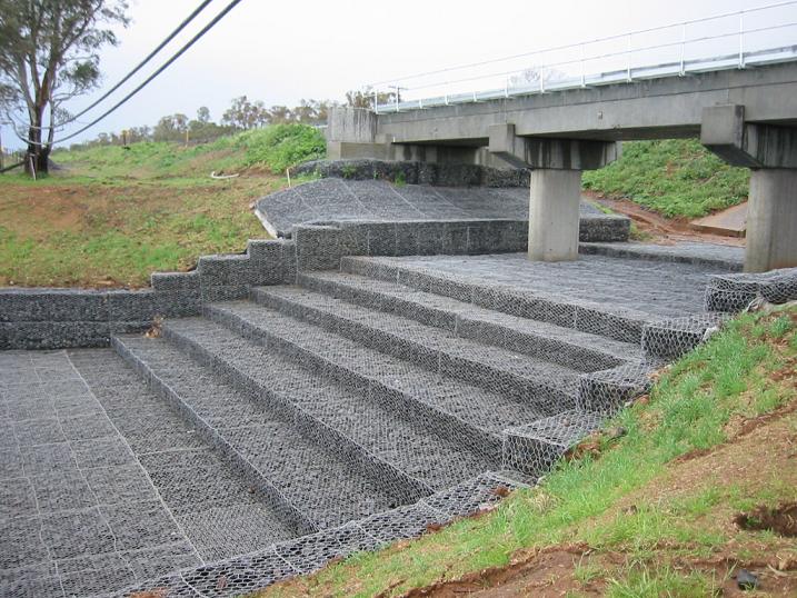 gabion boxes and mattresses